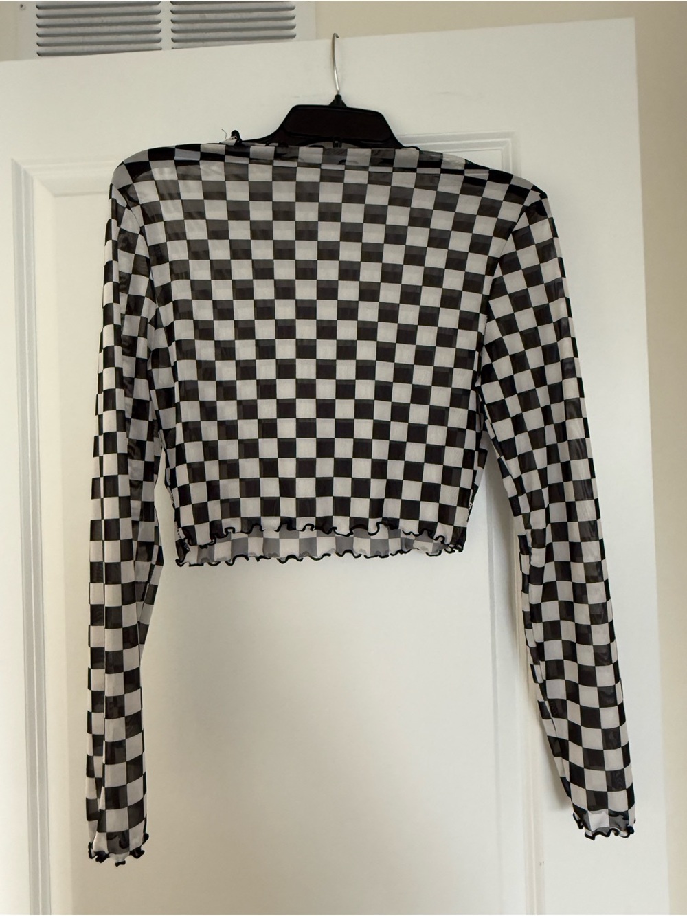 SHEIN Black & White Checkered Mesh Long-Sleeve Crop Top